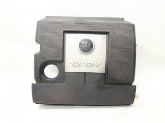 Acoperire motor cu filtru de aer
