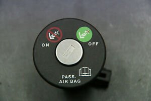 Comutator airbag pasager