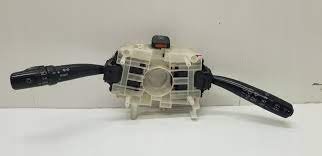 Comutator combinat