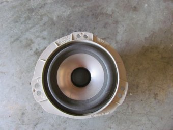 Difuzor audio spate stg./dr.