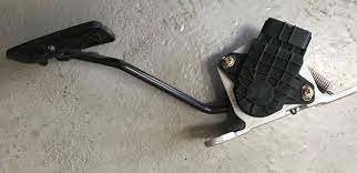Pedala acceleratie 